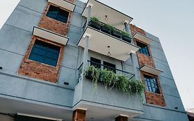 Tuju Abuserin Syariah